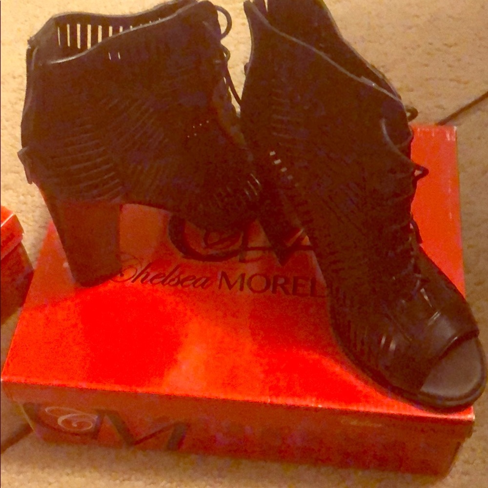 Shoes never worn